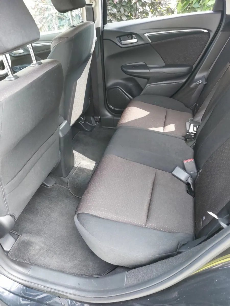 Honda Fit 2016 - Image 2