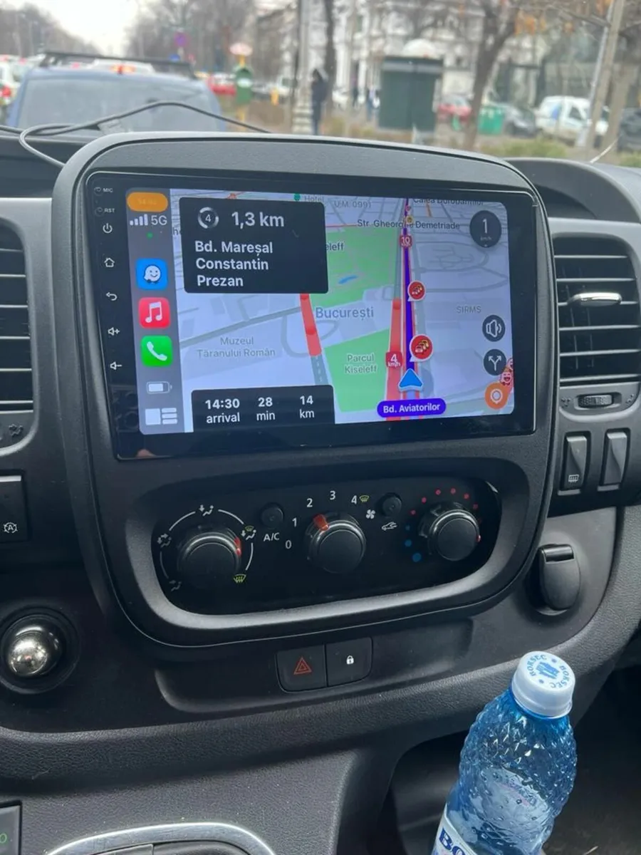 Android Radio for Opel Vivaro Renault Trafic - Image 1