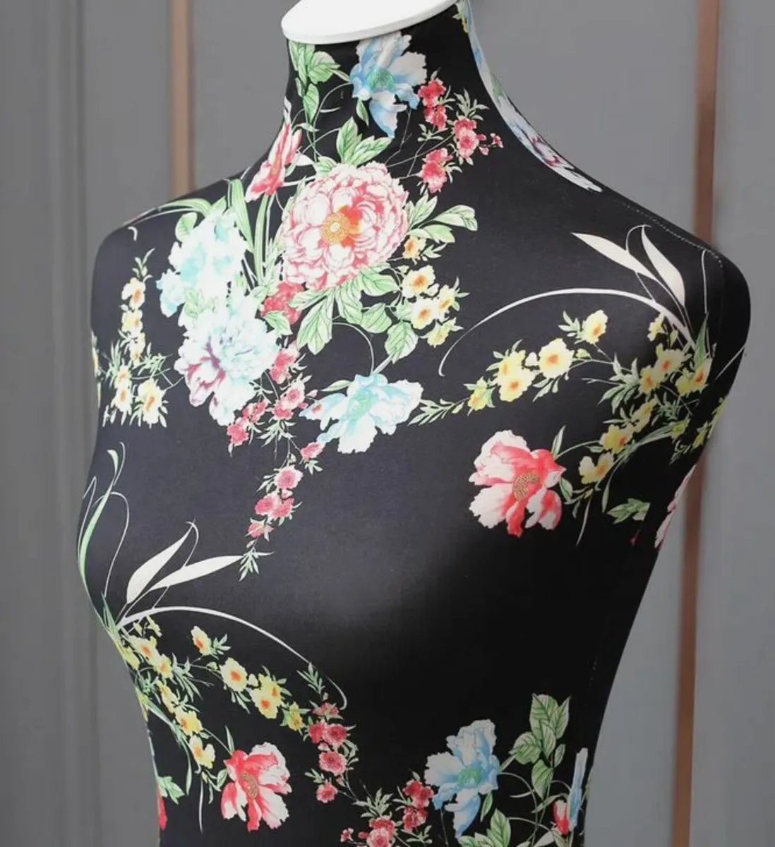 New Womens Tailor Bust (Dark Floral) FREE Delivery - Image 3