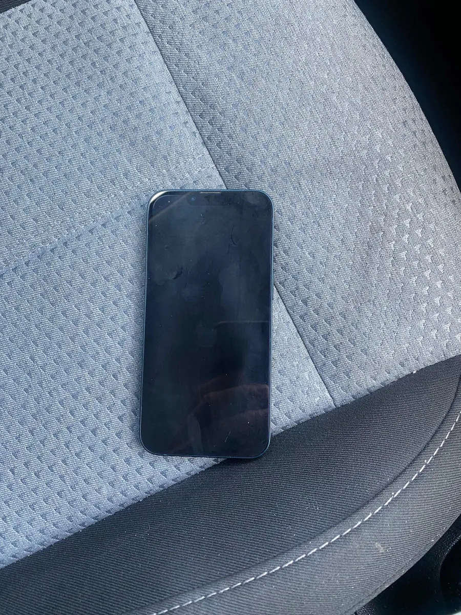 Phone - Image 3