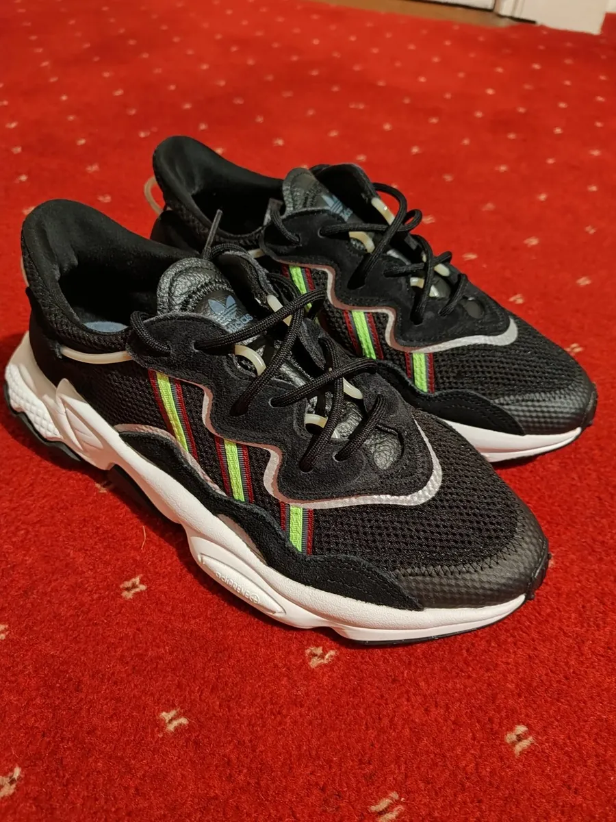 Adidas Ozweego Solar Green Trainers UK Size 8.5 - Image 1