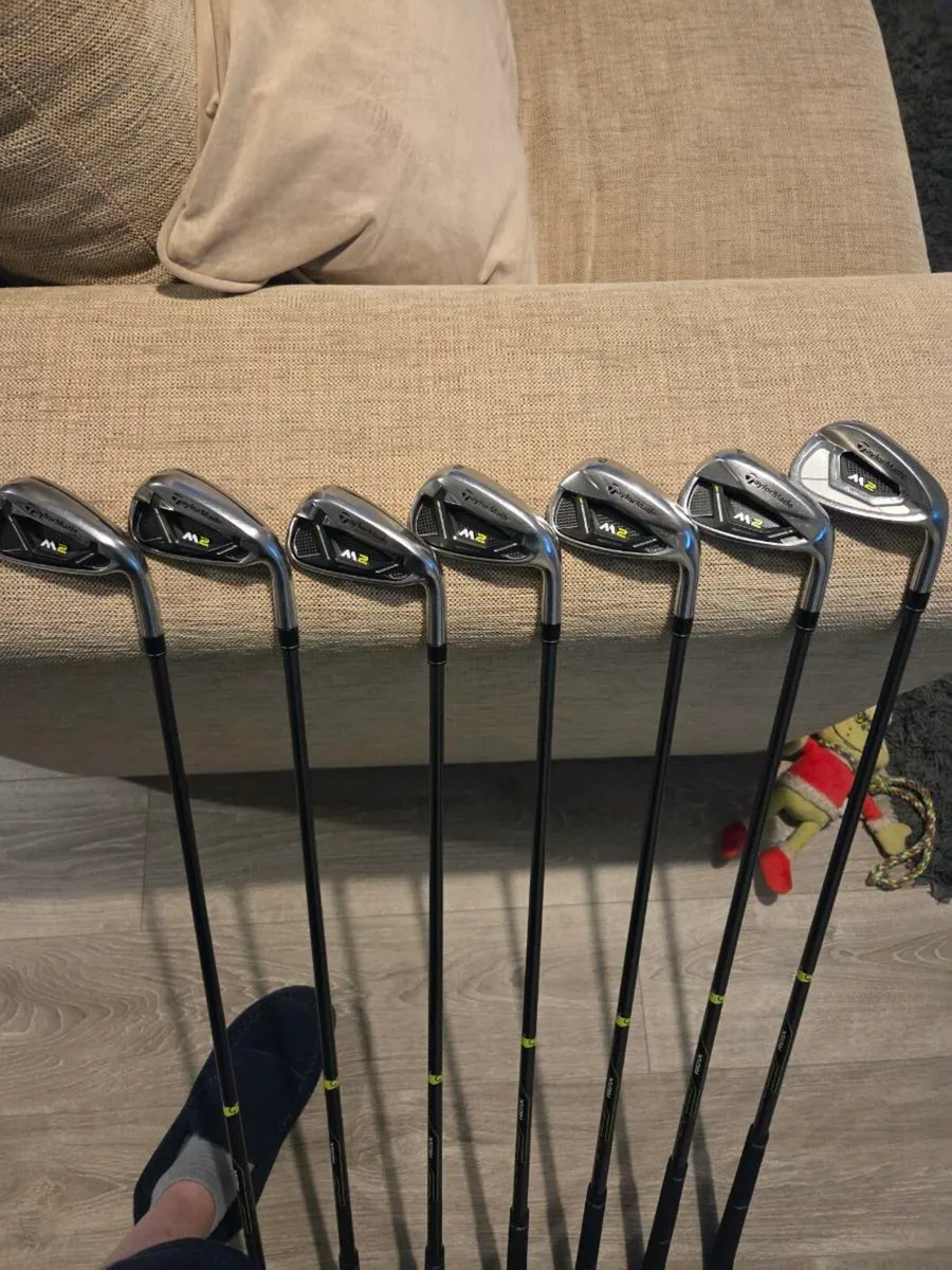 Taylormade m2 graphite irons - Image 1