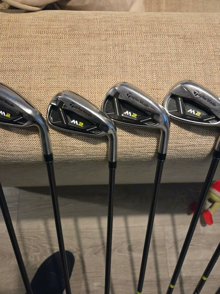 Taylormade m2 graphite irons - Image 4