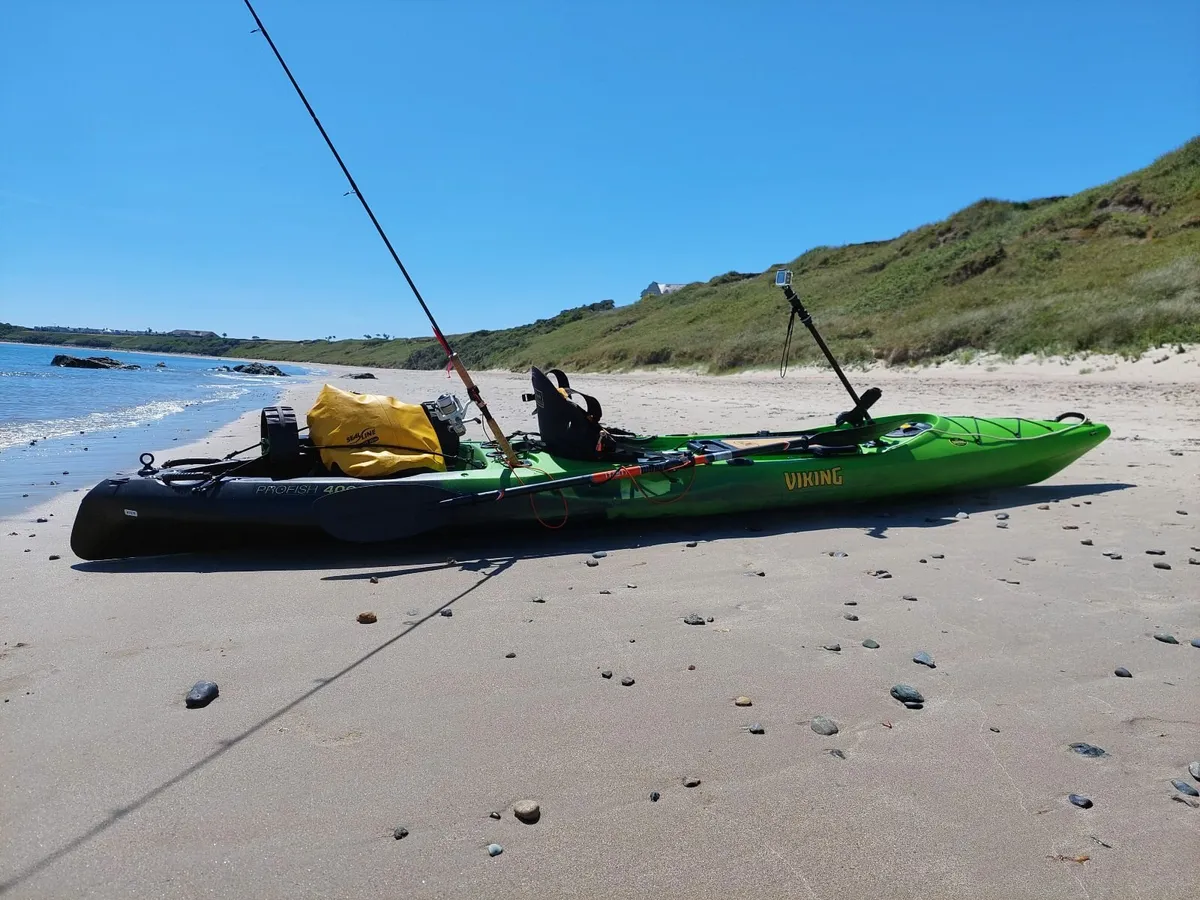 Fishing kayak - Image 2