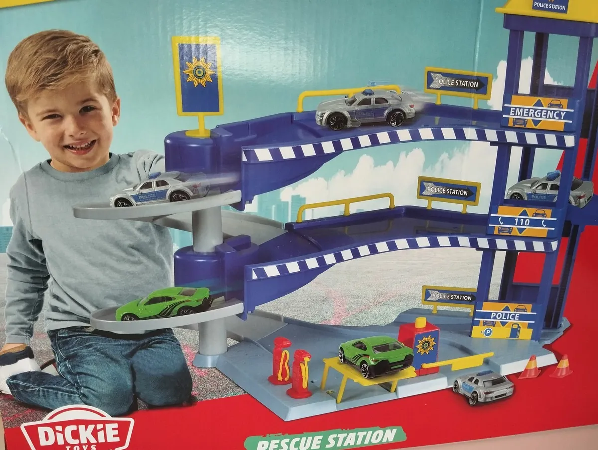 Dickie Toys Rescue Station Playset - Image 1