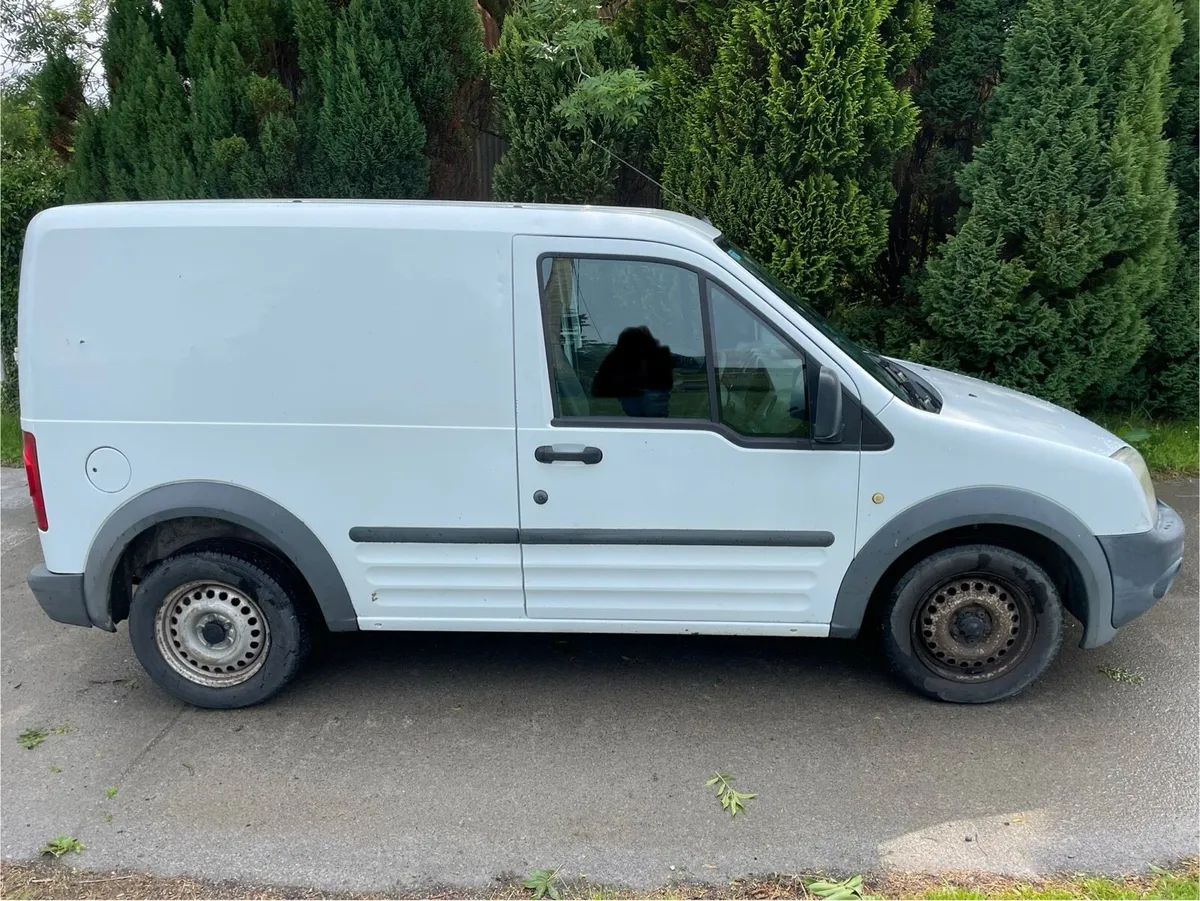 Ford Transit Connect - Image 2