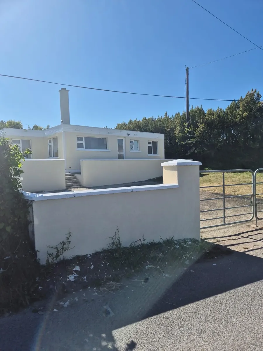 For rent 3 bedroom house just refurbished - Image 1