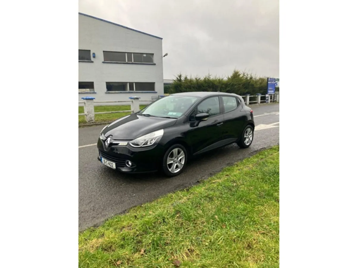 Renault Clio IV Dynamique 1.2 PET 7 4DR Petrol - Image 1