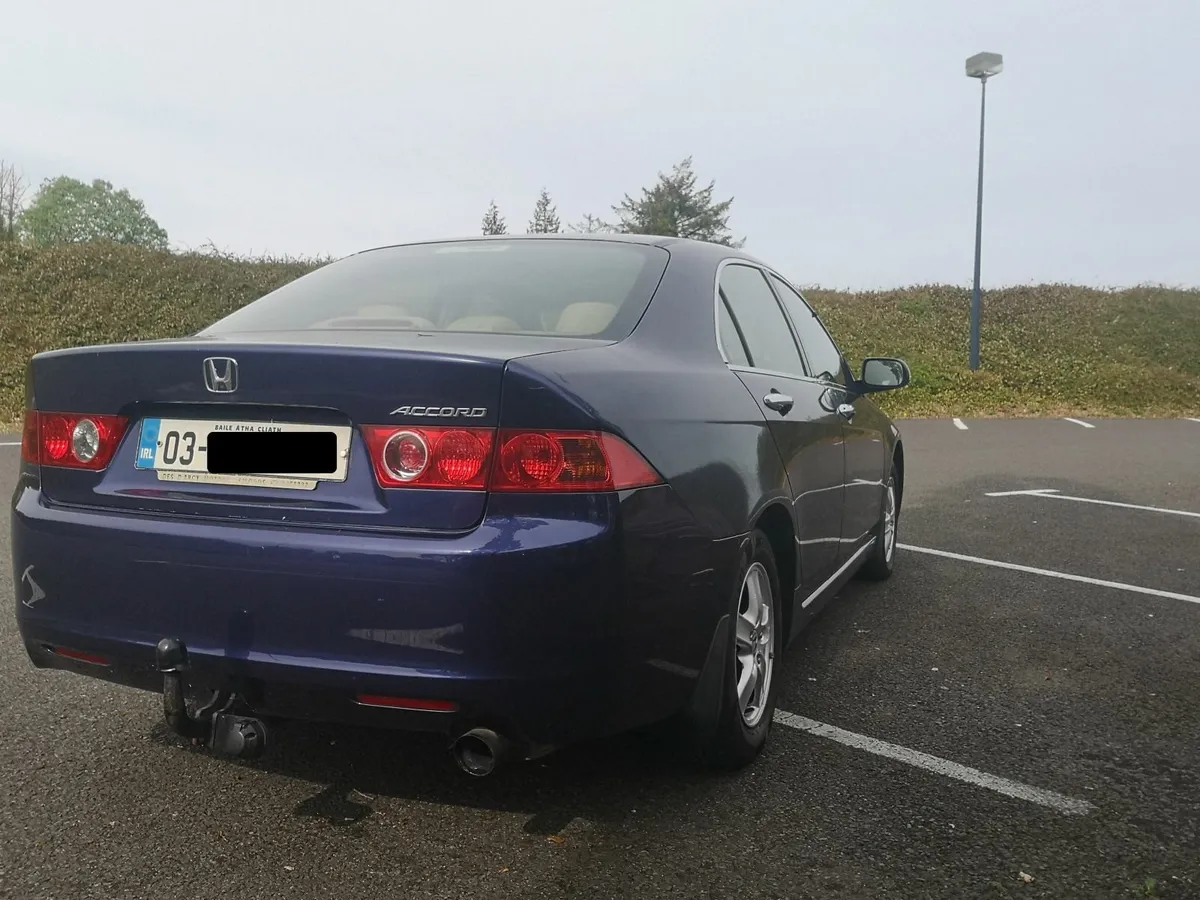 Honda Accord 2003 2.0i EX - Image 4