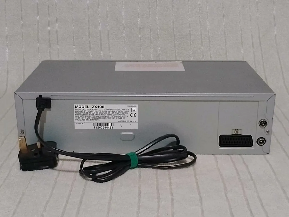 VCR ZX 106 in excellent condition - Image 3
