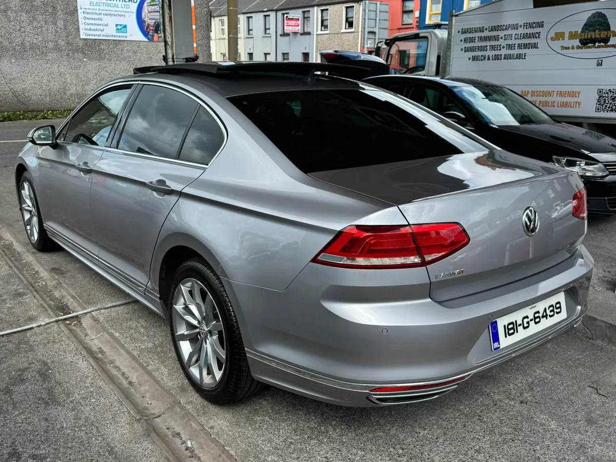 Vw passat r line - Image 4