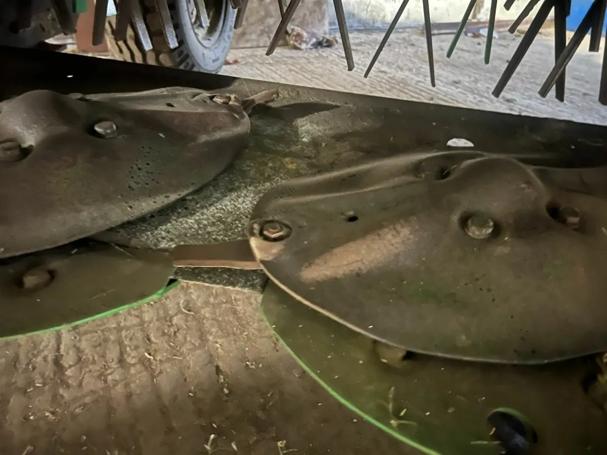 john deere 1365 mower grouper - Image 3