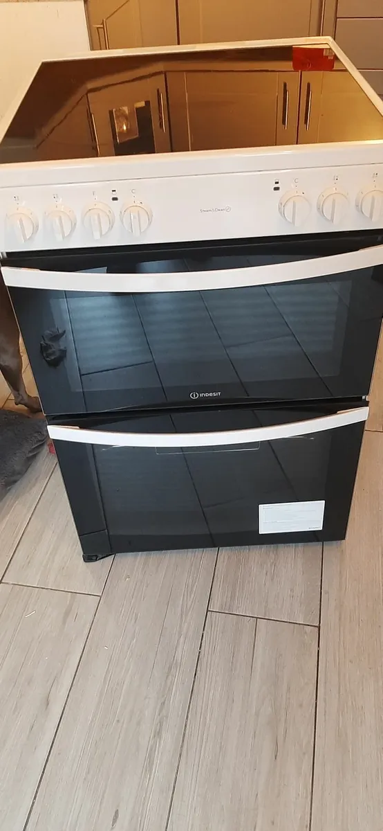 Eletric cooker for sale - Image 1