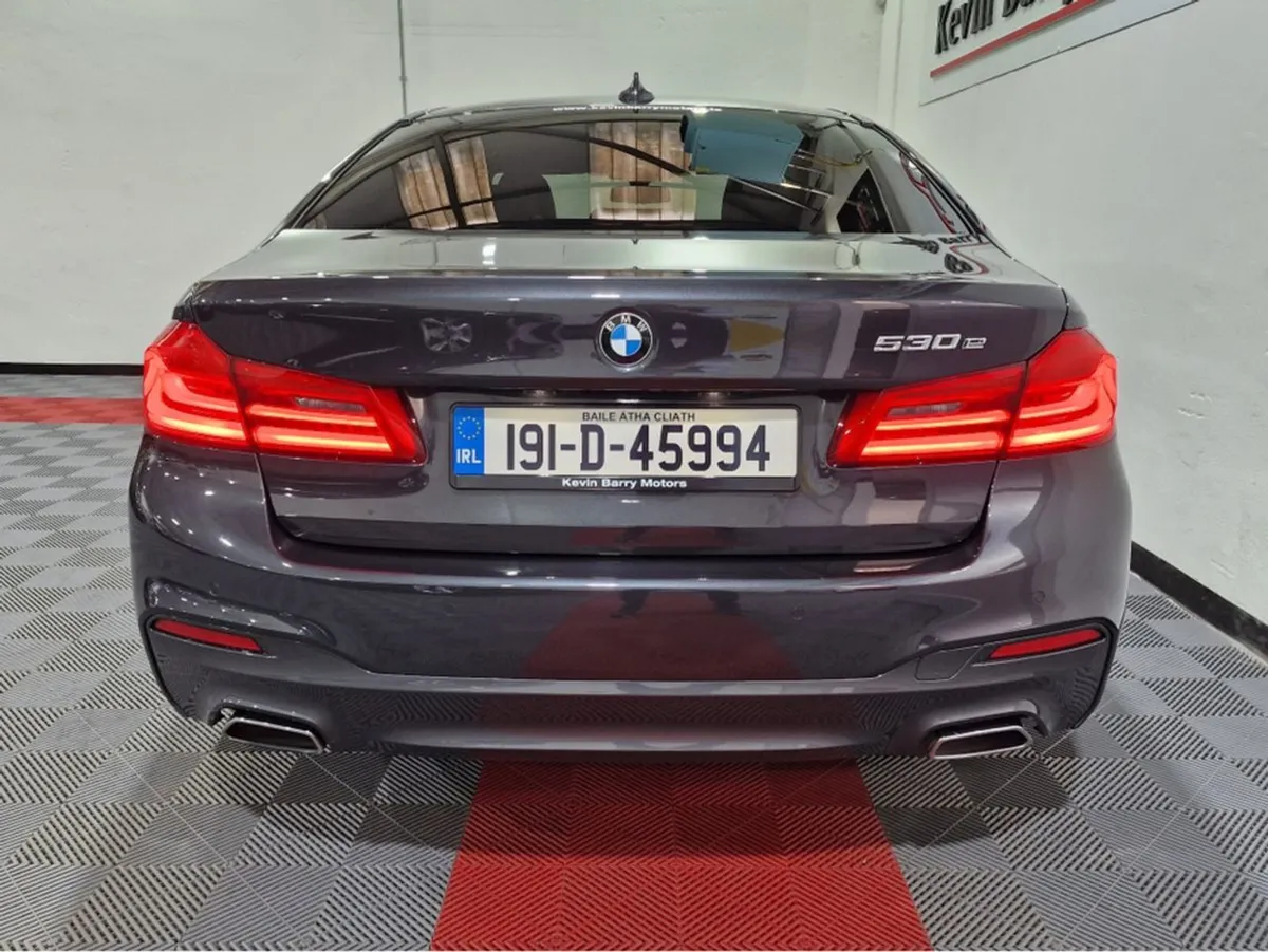 BMW 5 Series 530E M Sport (plug IN Hybrid) Automa - Image 4