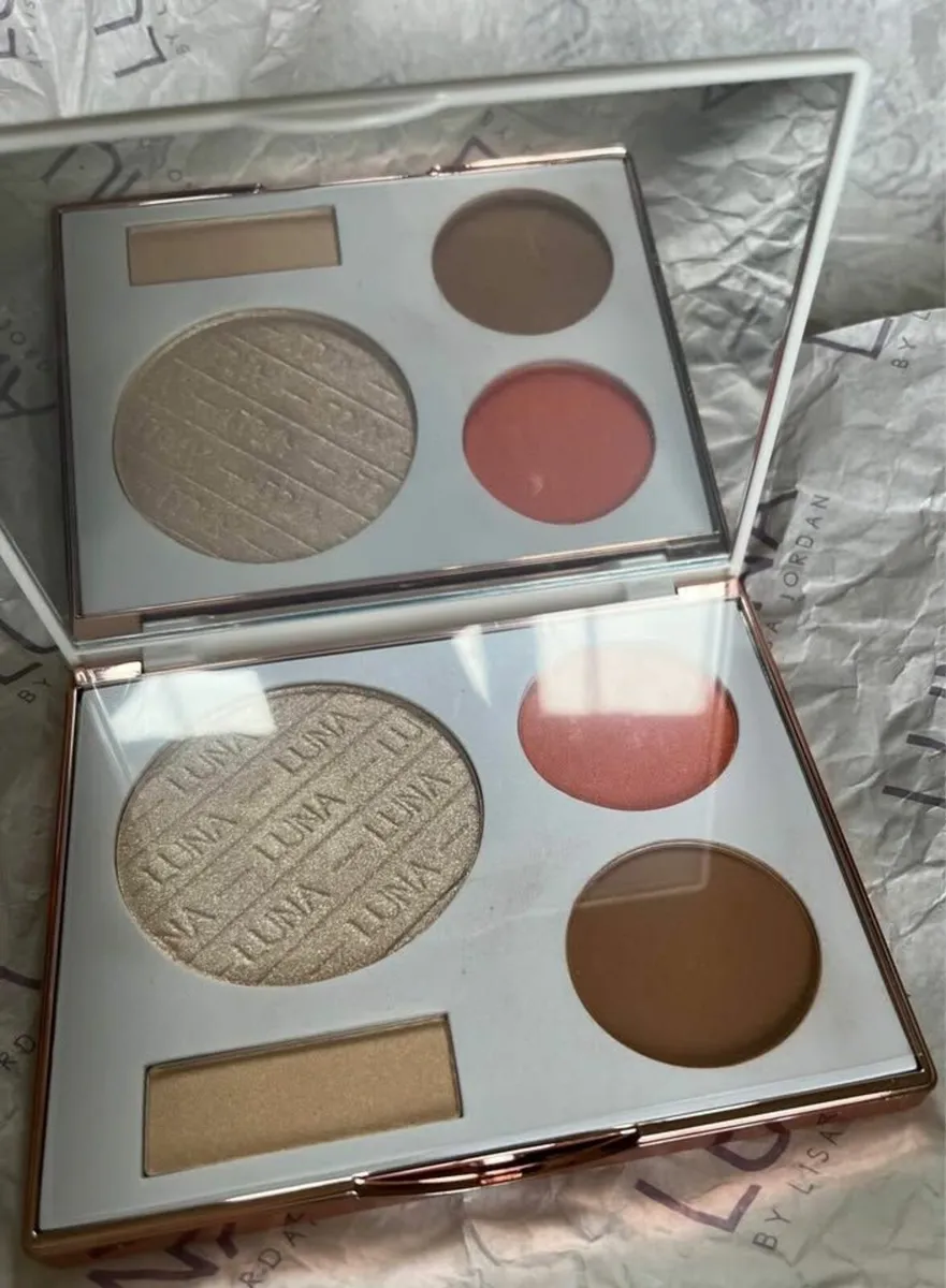 Pearl & Clow Palette by Luna by Lisa - Image 1