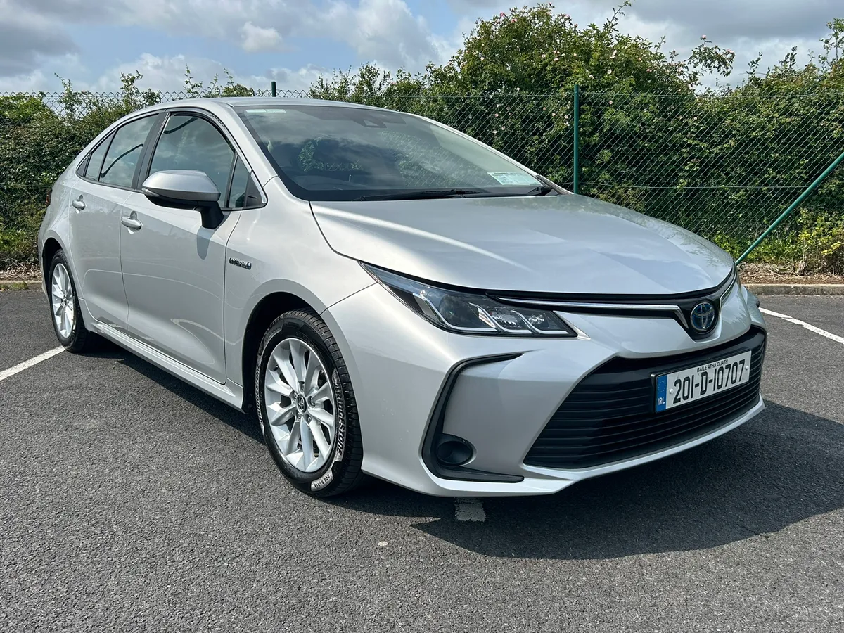 2020 TOYOTA COROLLA LUNA HYBRID - Image 1