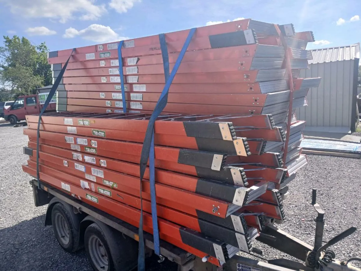 10 foot ladders for sale - Image 1