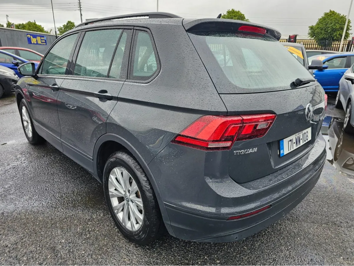 Volkswagen Tiguan Trendline 2.0 TDI - Image 4