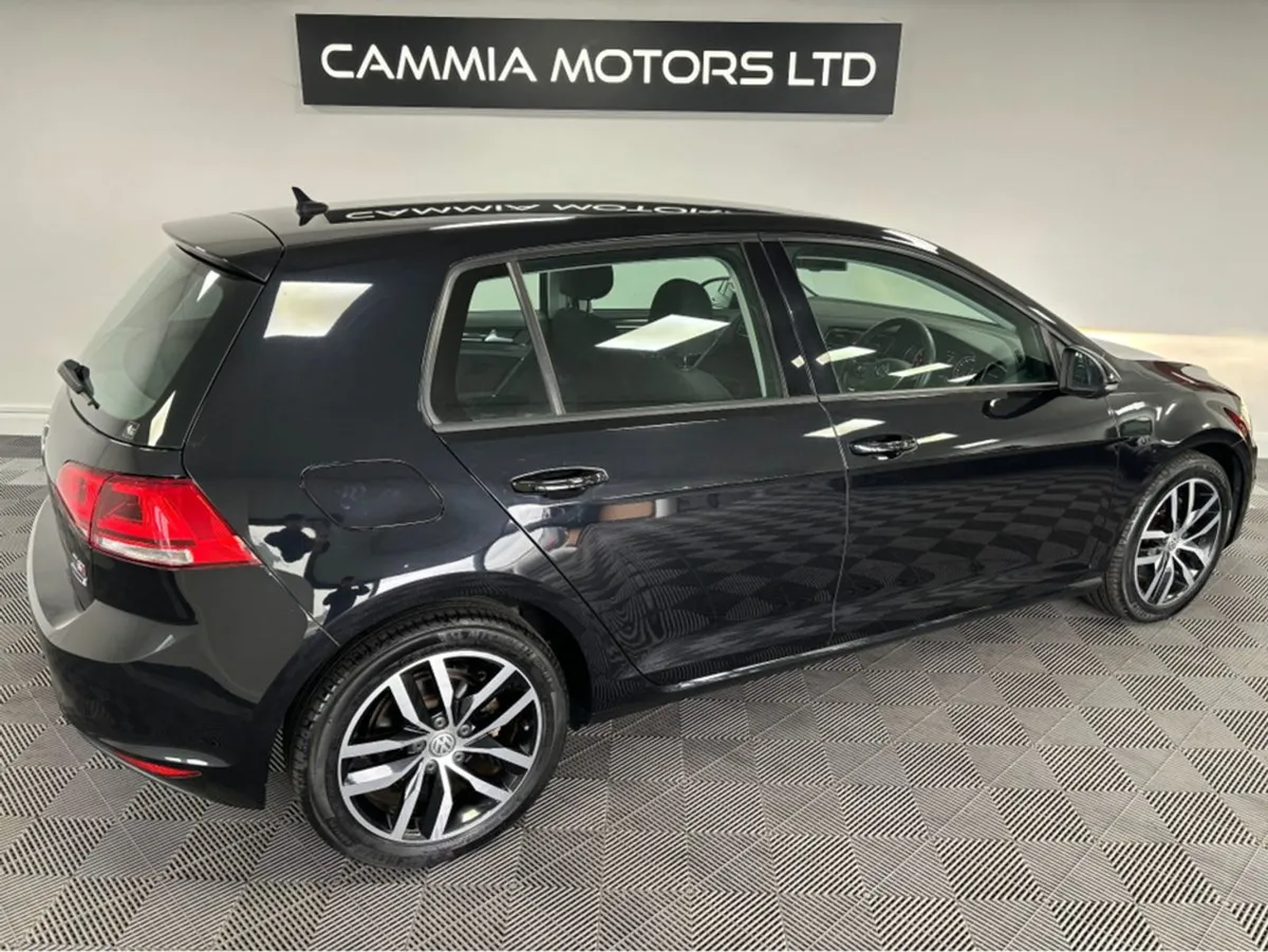 Volkswagen Golf Volkswagen Golf TSI DSG Highline - Image 4