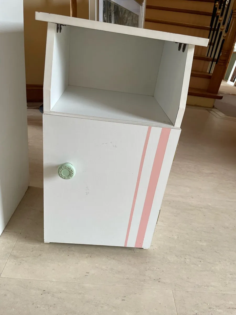 Dressing table & 2 bedside lockers - Image 3