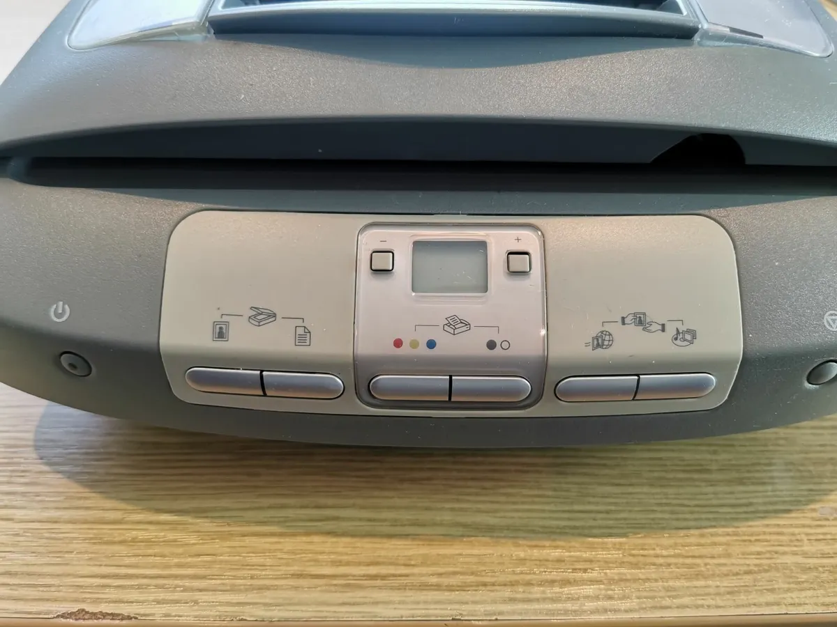 HP 5530 flatbed photo scanner with Auto-feed - Image 3