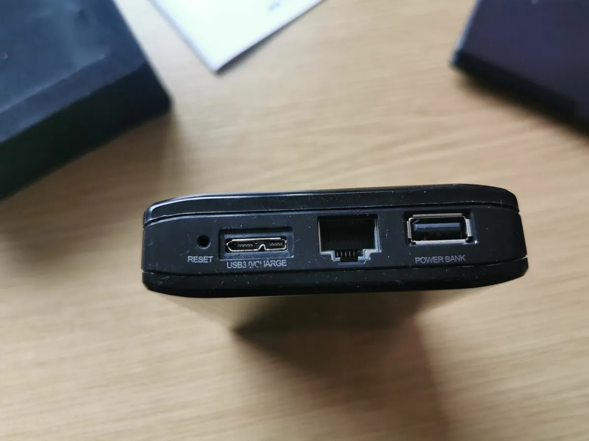 Portable hard drive enclosure chassis power bank - Image 1