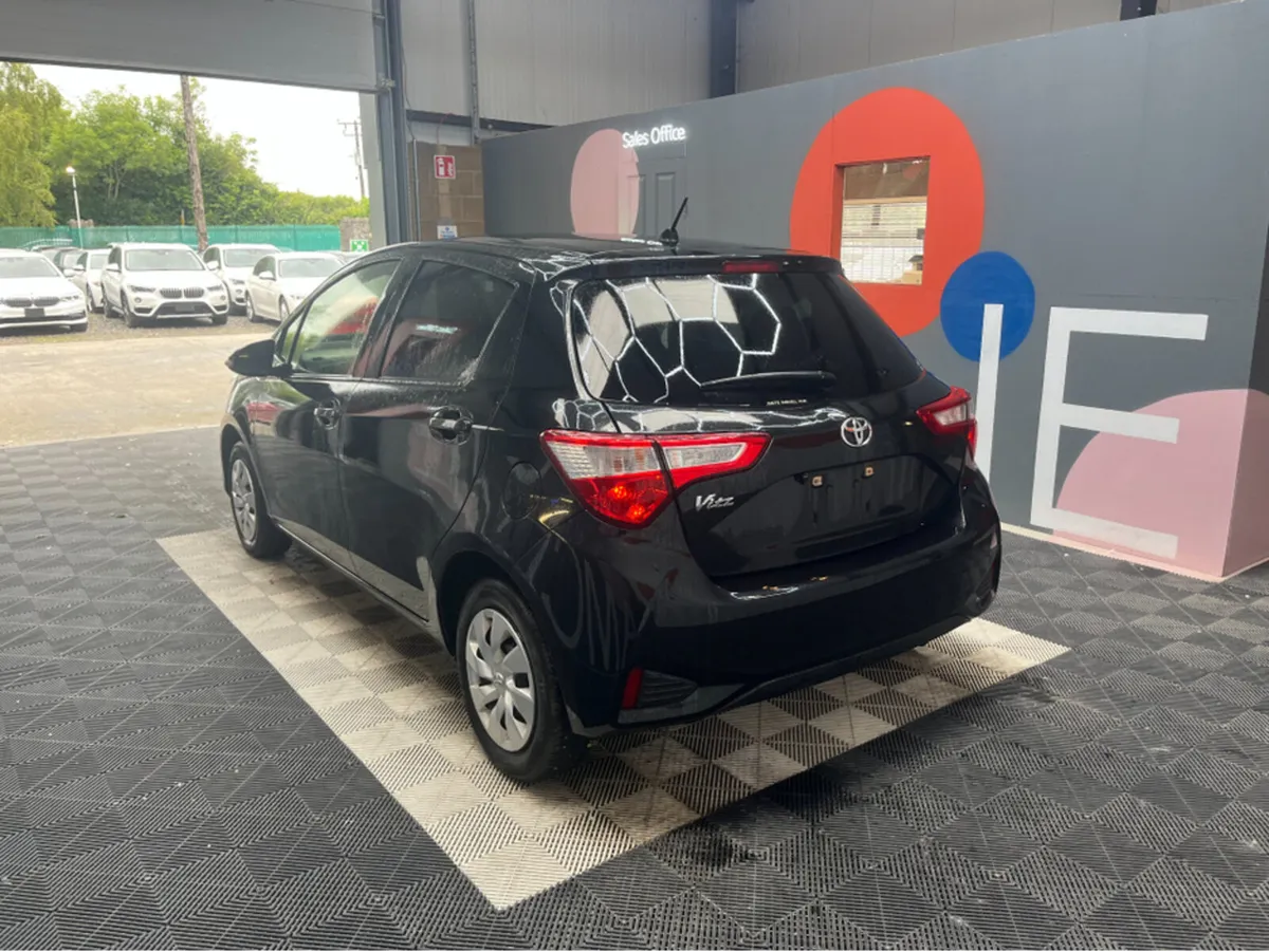 Toyota Vitz 1.0 PETROL / 90k KMs / REVERSE CAMERA - Image 4