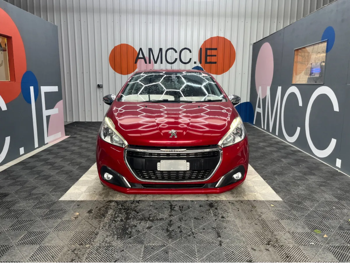 Peugeot 208 1.2 PETROL / 53k KMs / ADAPTIVE CRUISE - Image 2
