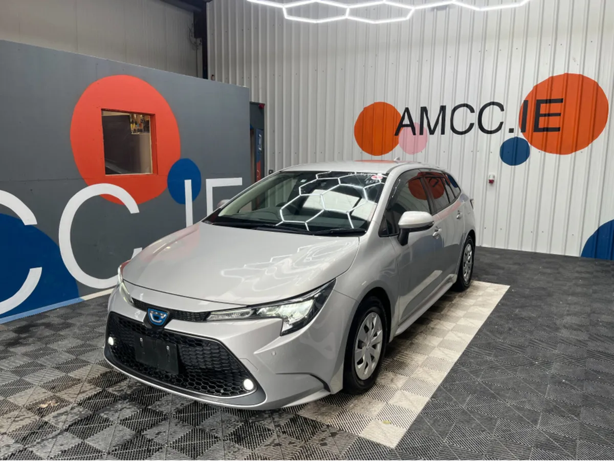 Toyota Corolla 1.8 HYBRID / 96k KMs /   AUTOMATIC, - Image 3
