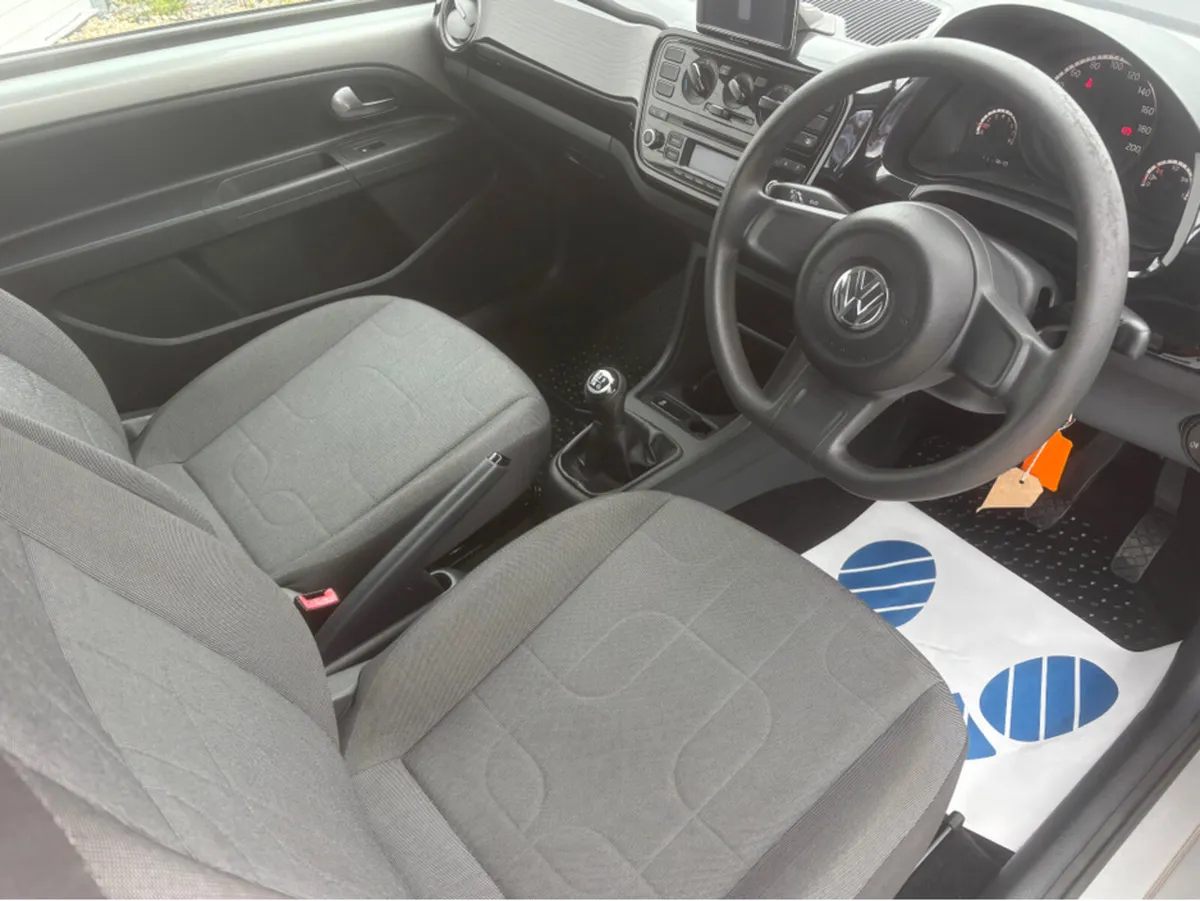 Volkswagen up! 1.0 73BHP 3DR - Image 2