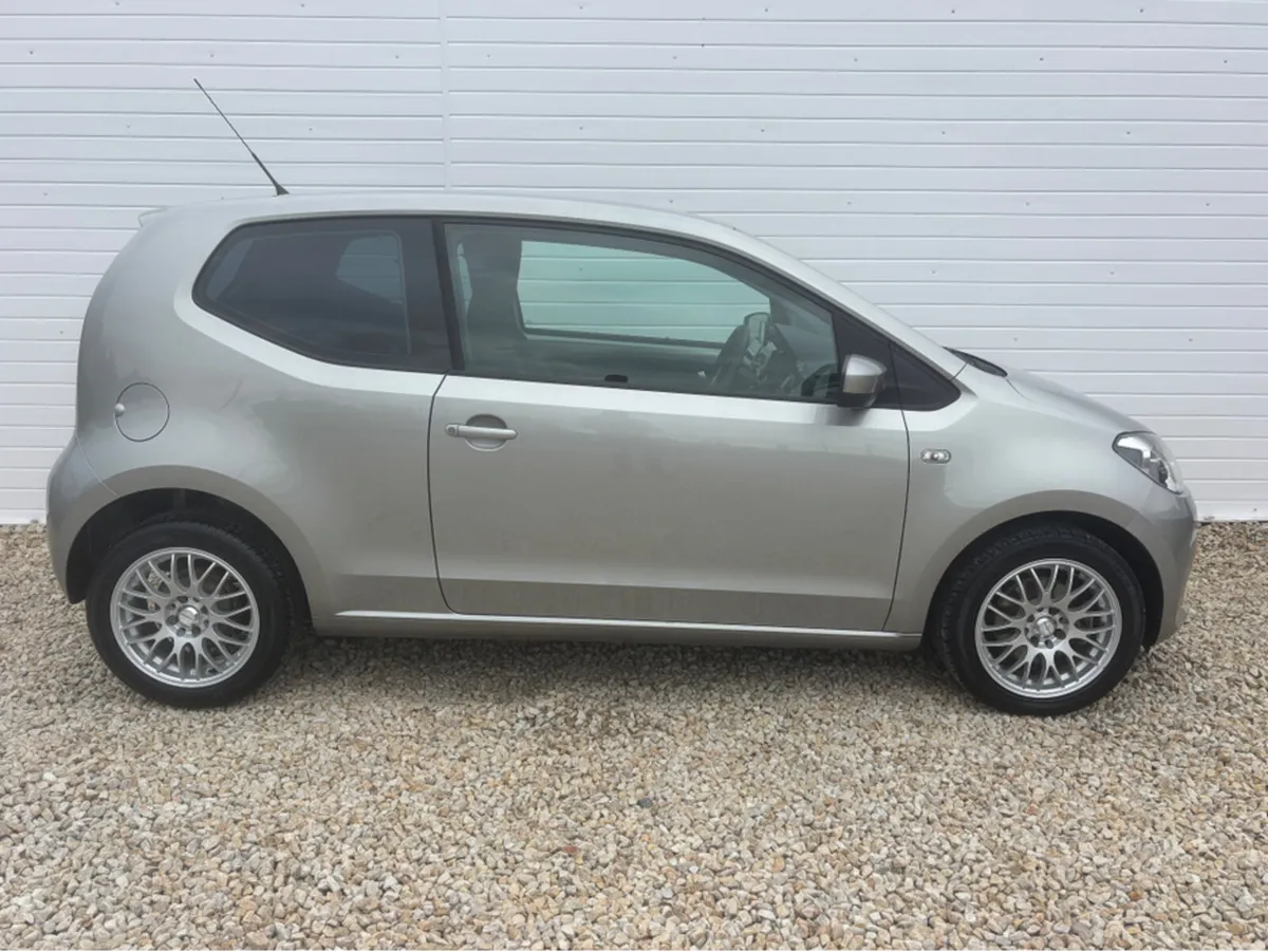 Volkswagen up! 1.0 73BHP 3DR - Image 3
