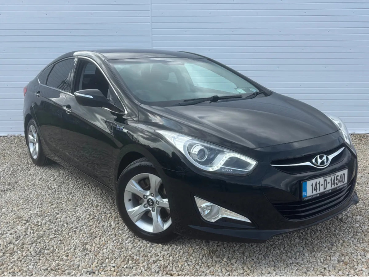 Hyundai i40 EXECUTIVE 4DR - Image 1