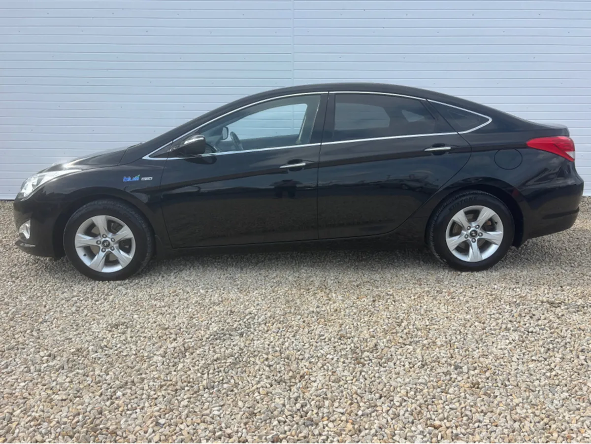 Hyundai i40 EXECUTIVE 4DR - Image 4
