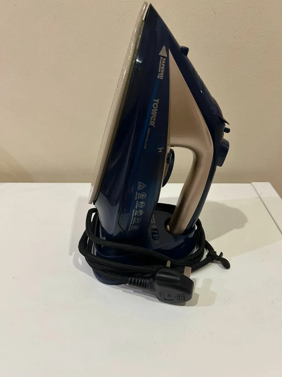 Steam Iron - Tower T22008 CeraGlide Cordless - Image 3