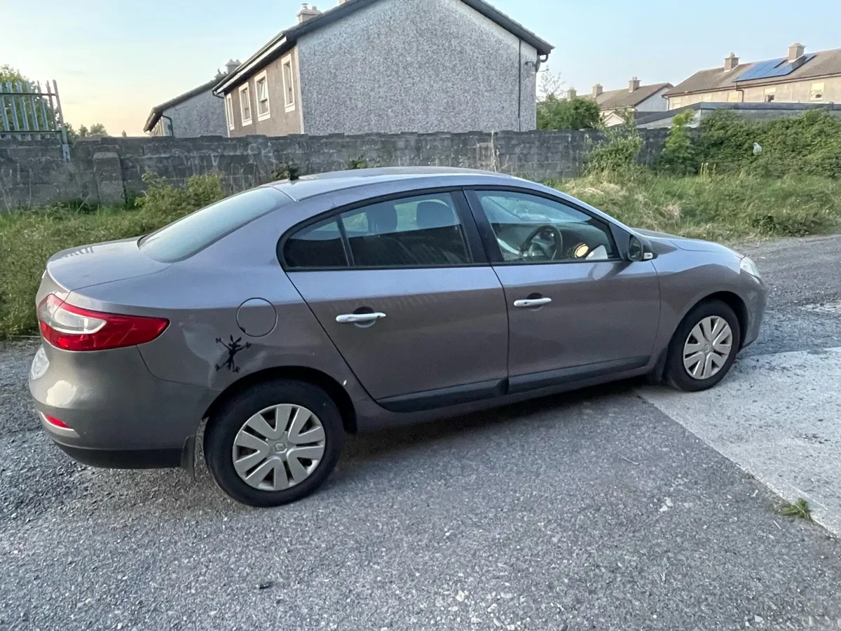 2010 Renault fluence NCT expires 10,25 - Image 4