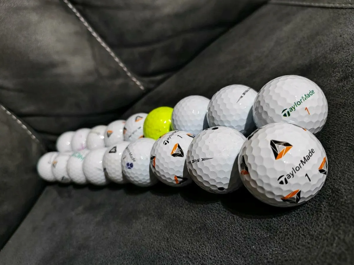 Taylormade TP5/TP5X A/B - Set of 18 golf balls - Image 1