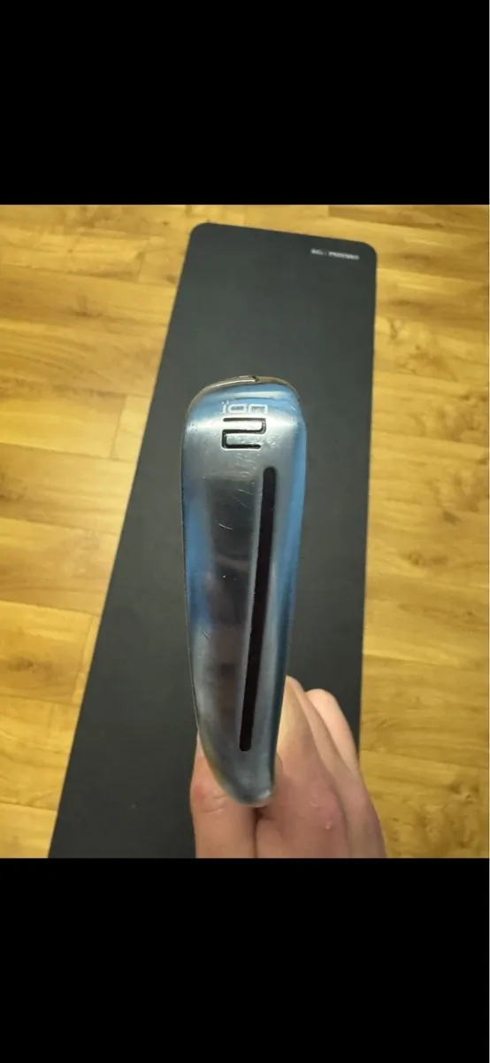 Taylormade p790 udi 2 iron - Image 2