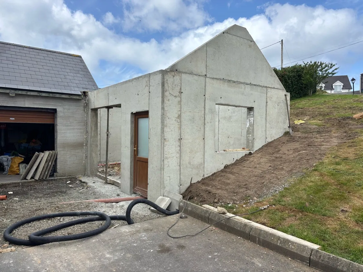 Shuttering,tanks,sheds,concrete,milking parlous - Image 1