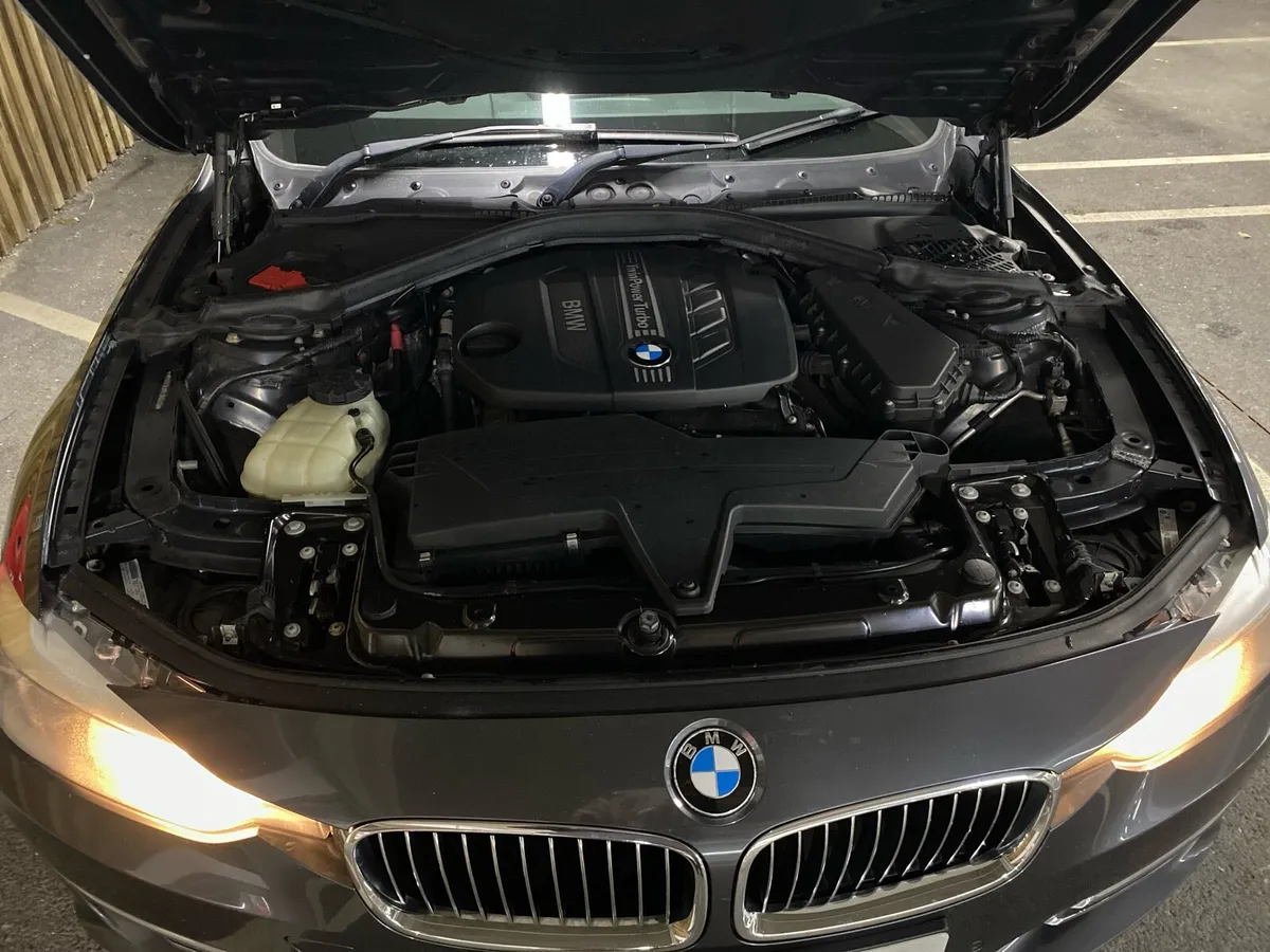 BMW 320d auto luxury 2012 f30 - Image 4