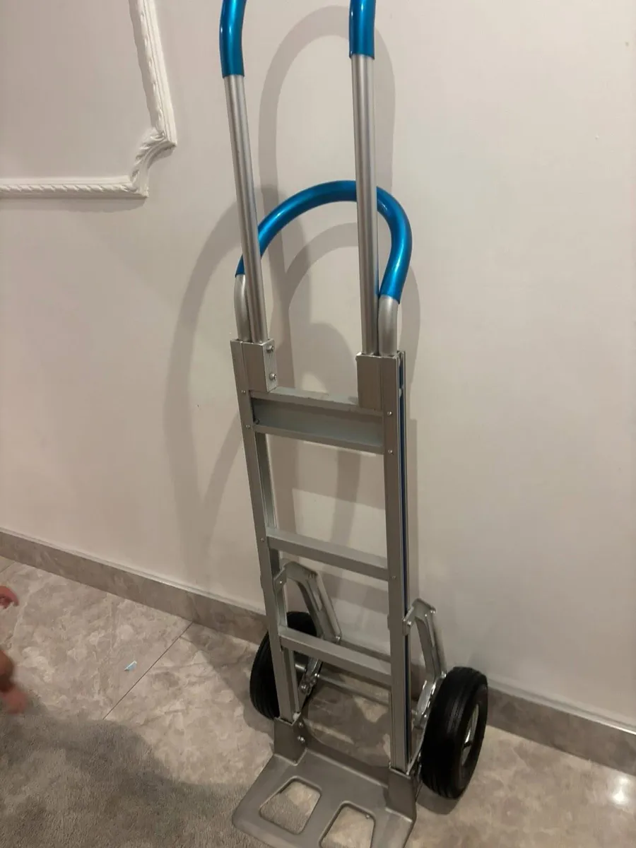 hand trucks - Image 1