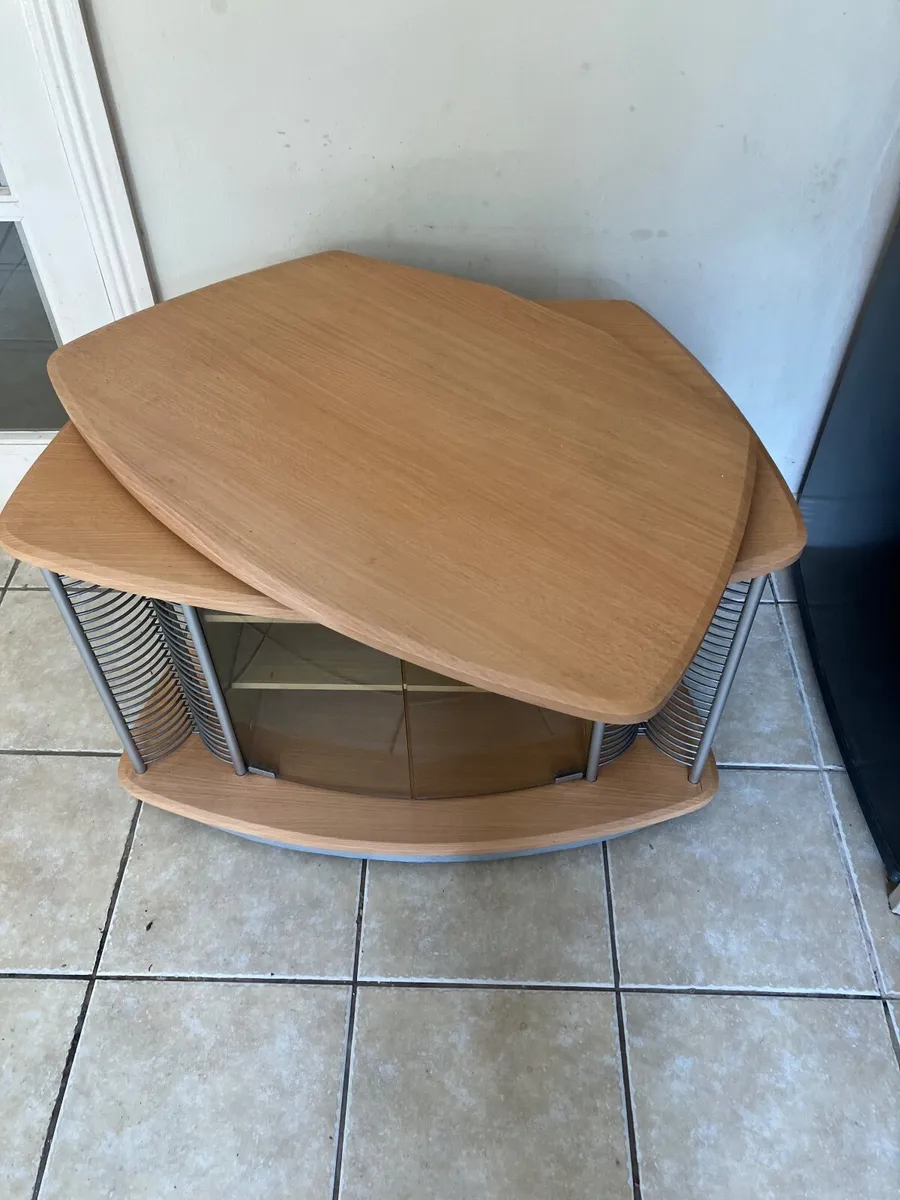 Television Stand - Image 3