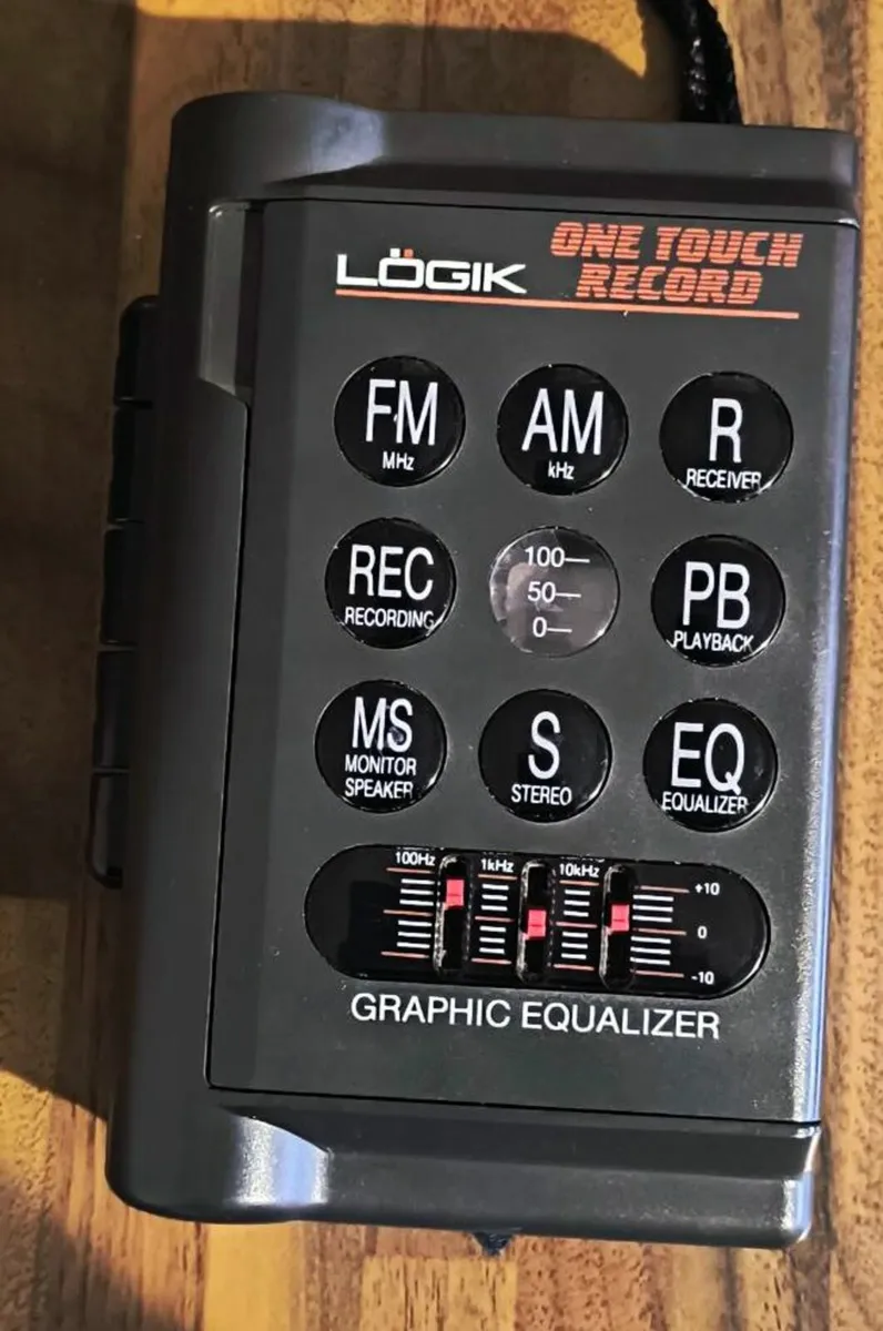 Logik Cassette Players Recorders, FM AM Radio - Image 2