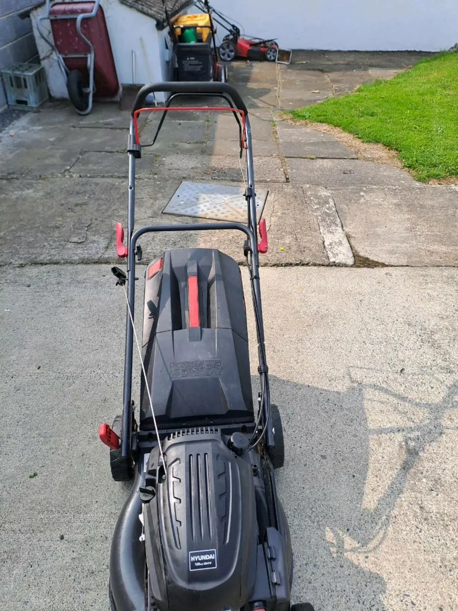 prolawn  lawnmower self-drive  v.g.c - Image 2