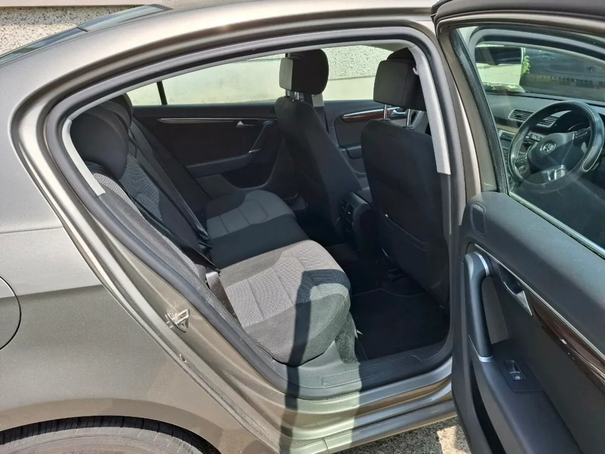 Car - Image 2