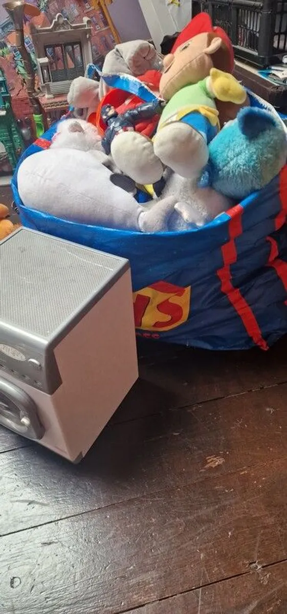 Bags of Toys - Image 2
