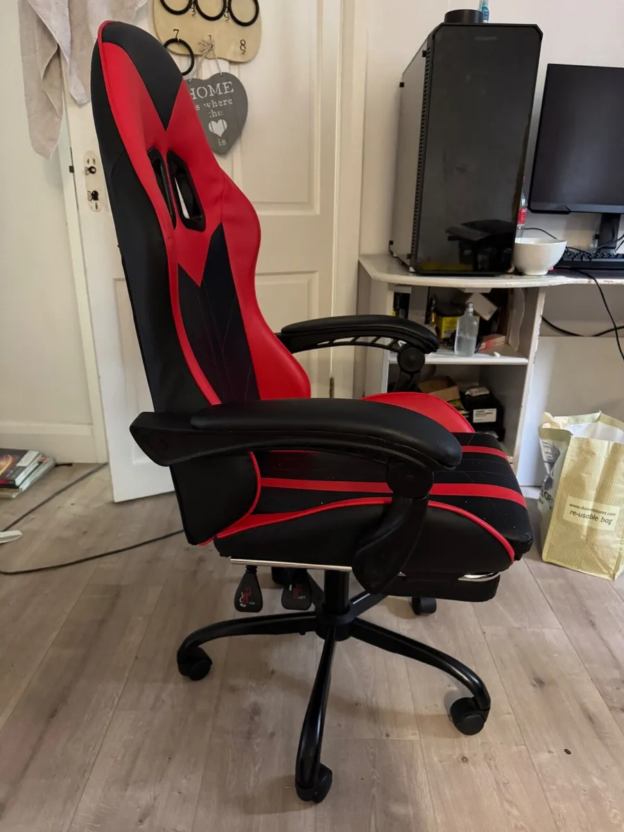 Ergonomic Gaming Chair - Image 1