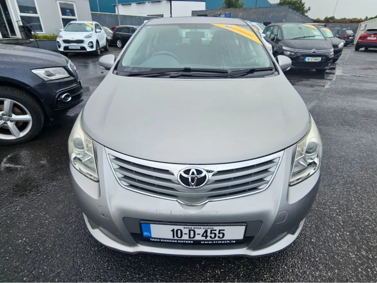 Toyota Avensis NG 2.0 D-4d Aura 4DR - Image 2