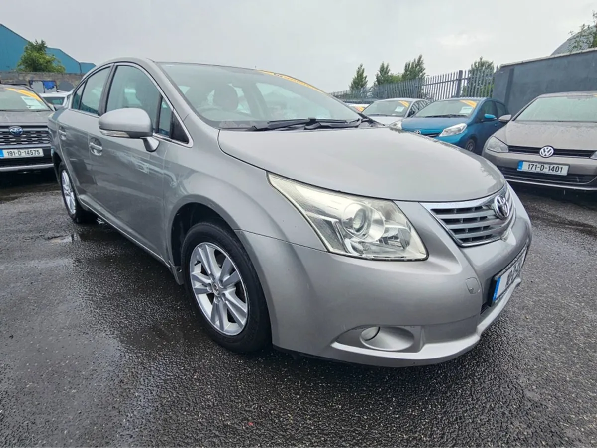 Toyota Avensis NG 2.0 D-4d Aura 4DR - Image 4