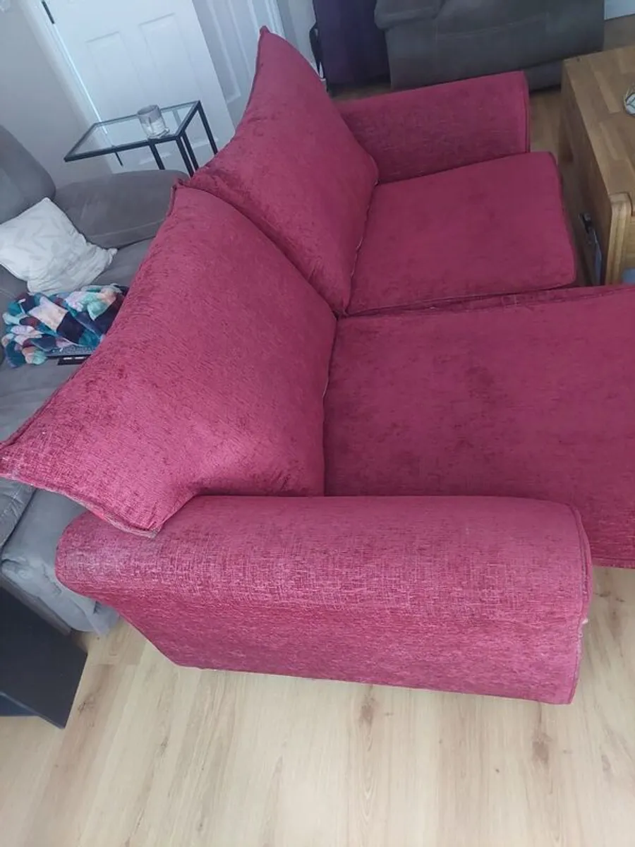 Red Sofa chaise longue - Image 2
