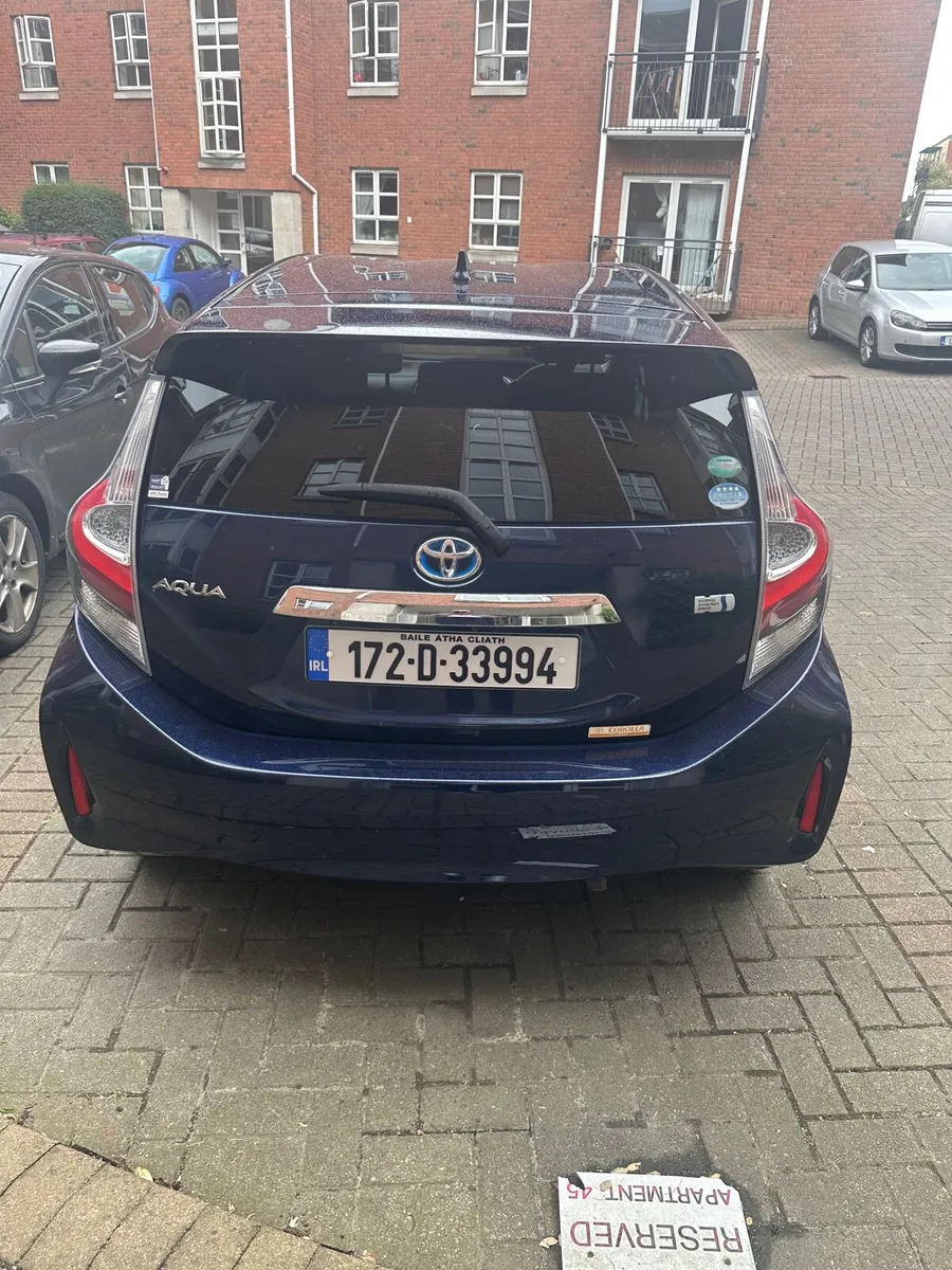 TOYOTA AQUA 2017 - Image 4